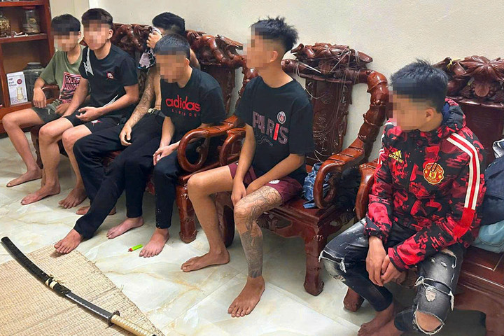 Hiểm họa mua bán vũ khí, công cụ hỗ trợ qua mạng