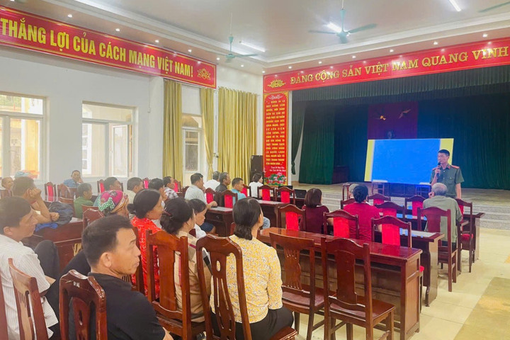 Hà Đông (Hải Phòng): Tuyên truyền pháp luật về TTATGT cho các tiểu thương
