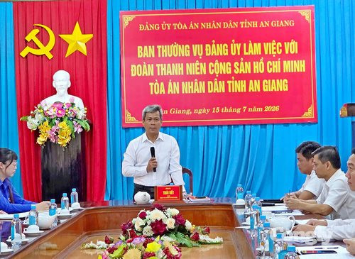 Đoàn cơ sở TAND tỉnh An Giang tổ chức nhiều hoạt động thiết thực, ý nghĩa