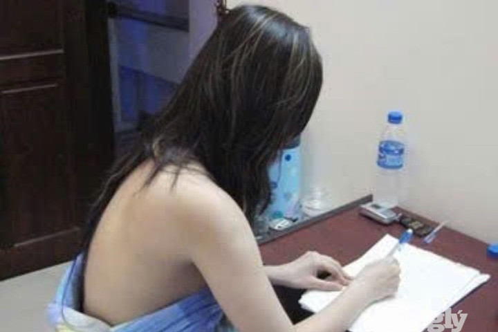 Điều 2 phụ nữ đi địa phương khác bán dâm thì bị phát hiện, bắt giữ