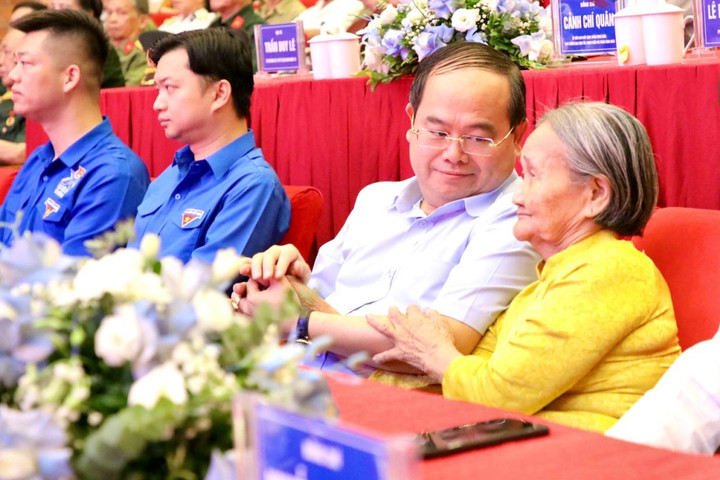 “Mẹ ơi con đã về” - Khúc đoàn viên lay động từ “Chiến dịch 500 ngày đêm”