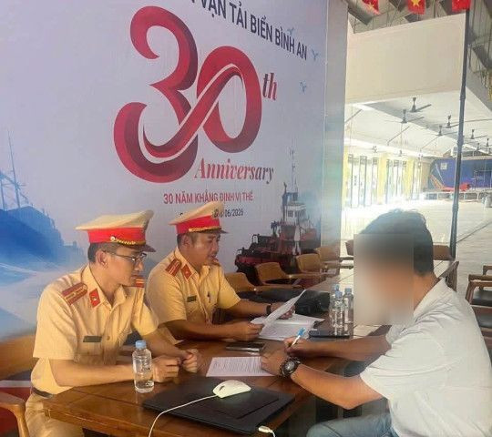 An Giang tăng cường kiểm tra an toàn giao thông đường thủy mùa mưa bão