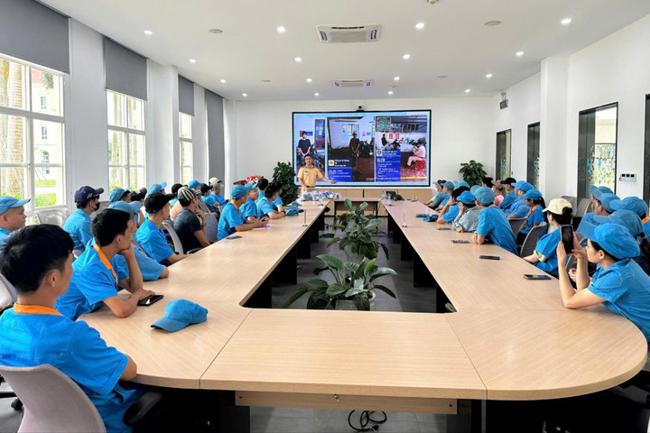 Quảng Ninh: Tuyên truyền pháp luật về TTATGT cho công nhân khu công nghiệp