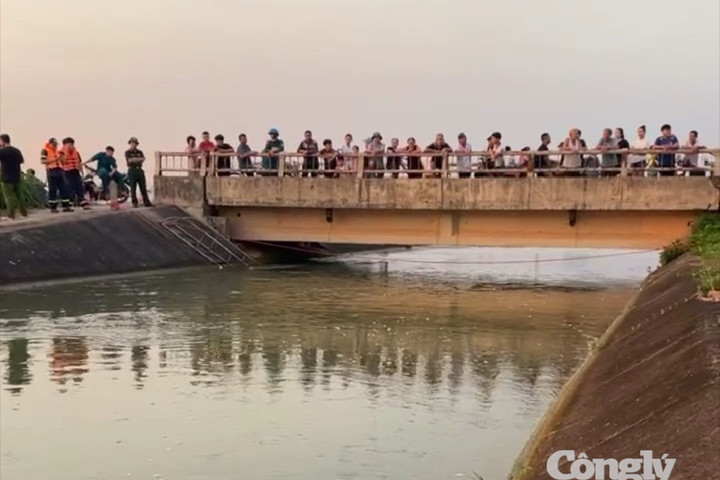 Người đàn ông tử vong dưới kênh thủy lợi khi bị nước cuốn trôi