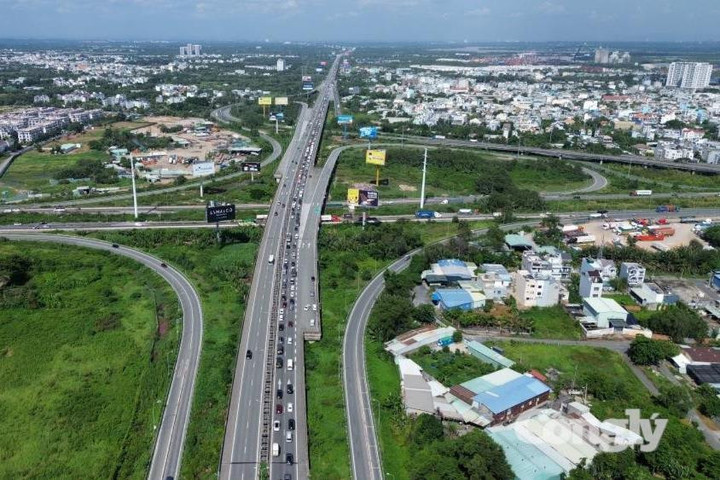 TP.HCM tăng tốc hạ tầng giao thông, mở động lực phát triển mới