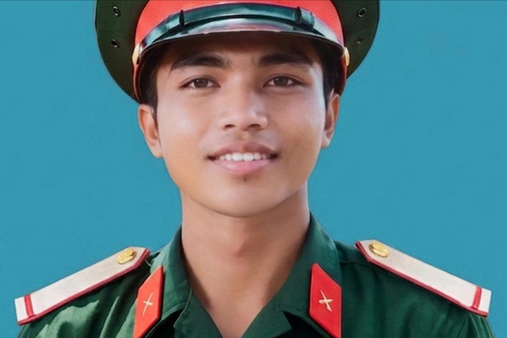 Chủ tịch tỉnh Gia Lai truy tặng Bằng khen cho quân nhân Kpă Thiêp