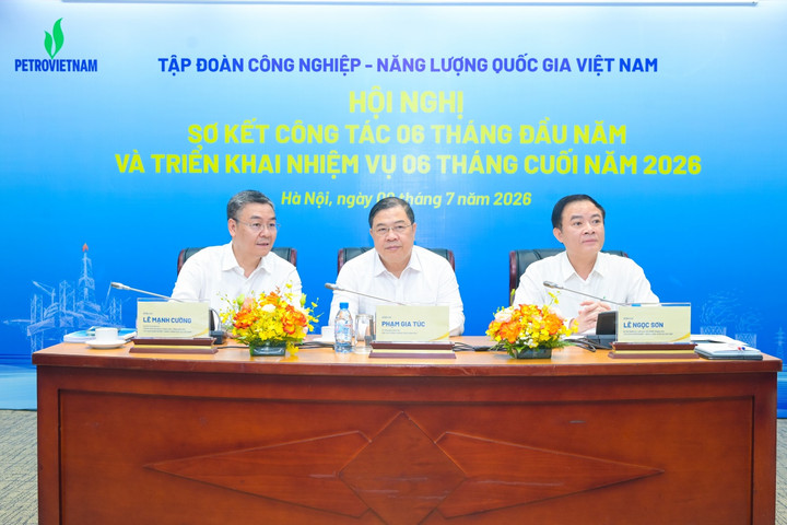 Phó Thủ tướng Thường trực Chính phủ Phạm Gia Túc: Petrovietnam đóng góp quan trọng vào ổn định kinh tế vĩ mô