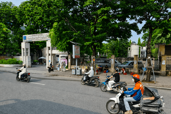Hà Nội xây dựng mạng lưới kiểm định khí thải xe máy