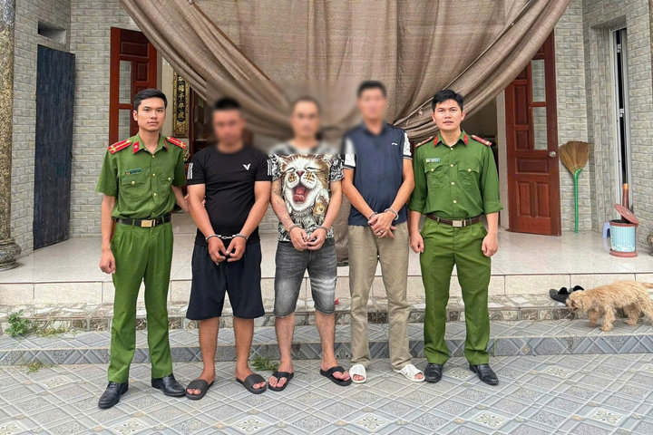 Bắt giữ 3 đối tượng tổ chức sử dụng chất ma túy