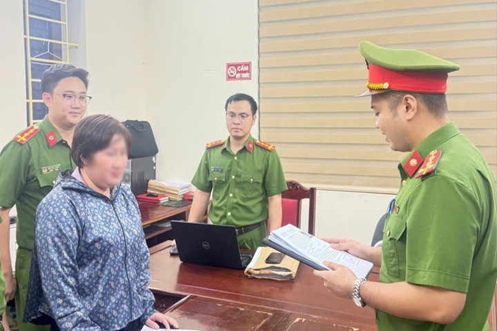 Khởi tố đối tượng sử dụng giấy tờ giả để chiếm đoạt 11 tỷ đồng