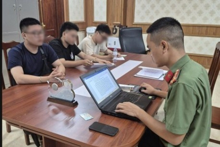 Xử lý 3 thanh niên đăng tải video phản cảm trên mạng xã hội