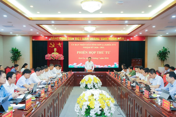 Chủ tịch UBND tỉnh Sơn La yêu cầu tăng tốc giải ngân đầu tư công