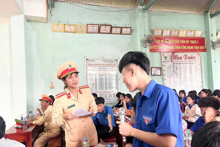Hơn 250 thanh thiếu niên Gia Lai được tuyên truyền an toàn giao thông dịp hè