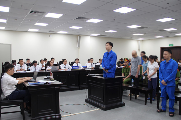 "Ông trùm" sản xuất thực phẩm giả lĩnh án