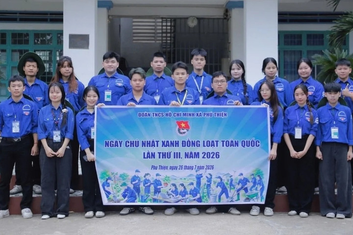 Sinh viên Đại học Điện lực mang ánh sáng và sức trẻ về với Gia Lai