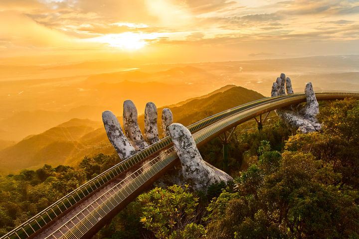 Vé cáp treo Bà Nà cho giới trẻ giảm một nửa