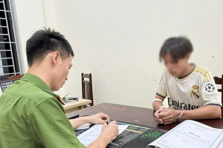 Truy bắt đối tượng hiếp dâm từ manh mối trong đêm tối