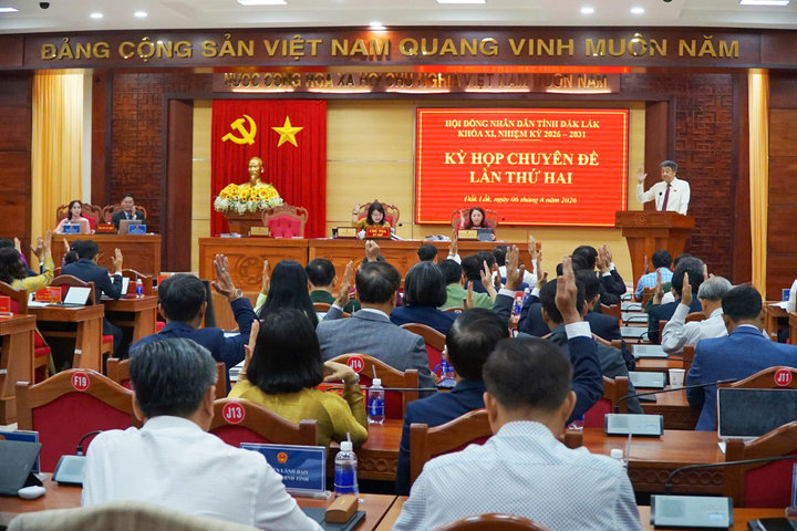 Học sinh vùng biên đi học trên 15km được hỗ trợ tiền