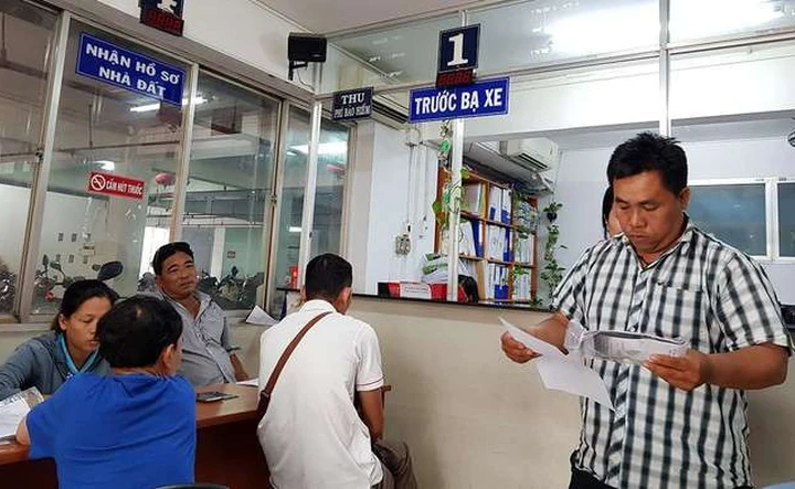 Đề xuất giảm lệ phí trước bạ, miễn nhiều khoản phí cho công dân số