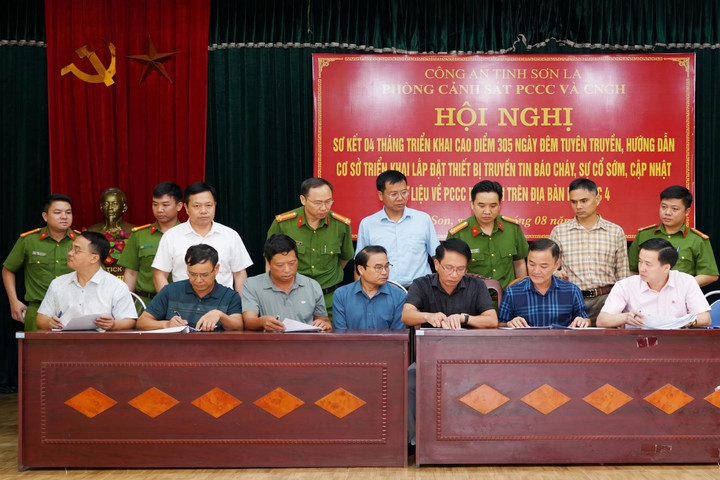 Công an tỉnh Sơn La đẩy mạnh kết nối thiết bị truyền tin báo cháy tại cơ sở