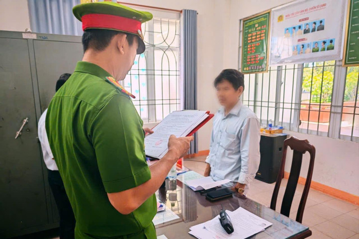 Dùng thiết bị 1,2 tỷ đồng lừa bán phế liệu