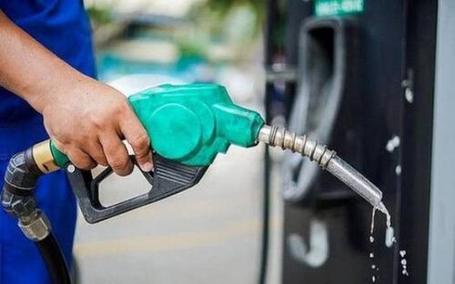 Giá xăng dầu tăng mạnh trở lại