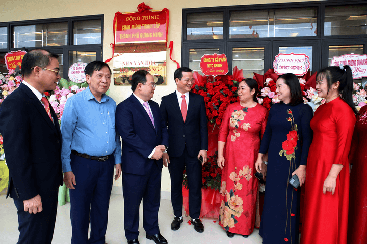 Khởi động các công trình chào mừng thành phố Quảng Ninh