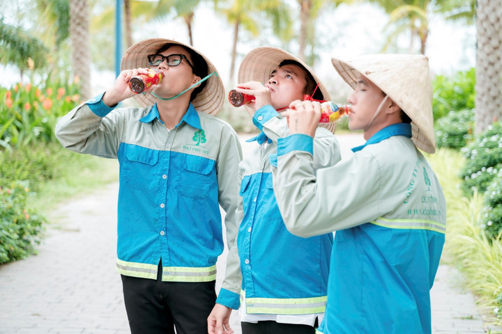 Nữ công nhân trúng 50 triệu đồng, dùng tiền trả nợ xây nhà