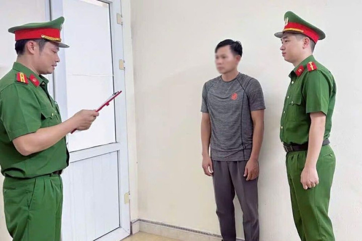 Tạm giữ hình sự người đàn ông hành hung một thiếu niên tại phòng gym