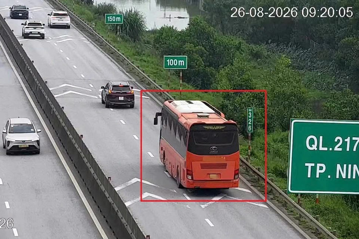 Chính phủ yêu cầu rà soát đánh giá quy định khoảng cách an toàn trên cao tốc