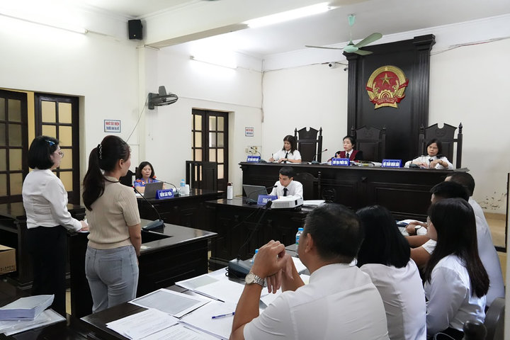 Hà Nội: Hai nữ bị cáo lĩnh án trong vụ gây rối trên đường Trần Khát Chân