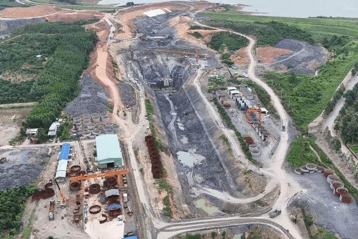 Hai dự án điện phía Nam tăng tốc thi công