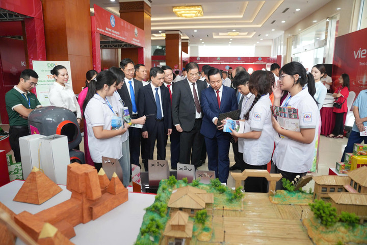Đại học Thái Nguyên mang làn gió mới cho giáo dục Cao Bằng