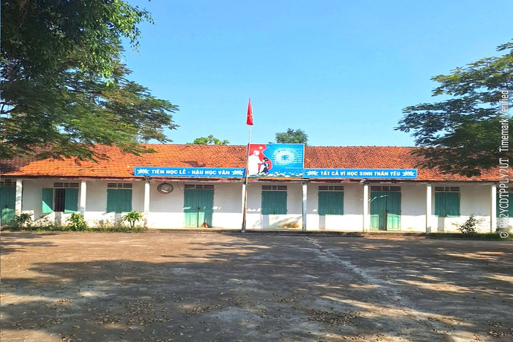 Nghệ An: 140 học sinh chưa đến lớp sau khi dừng điểm trường lẻ