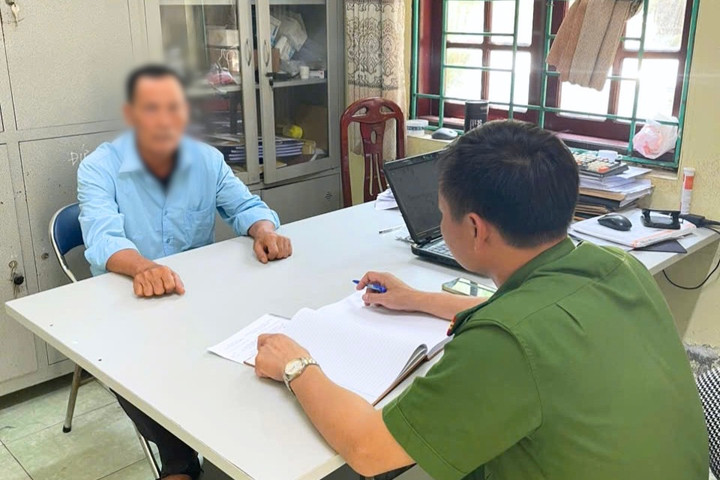 Ra đầu thú sau 40 năm bỏ trốn khỏi trại giam