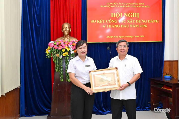 TAND tỉnh Khánh Hòa nâng cao chất lượng xây dựng Đảng gắn với cải cách tư pháp