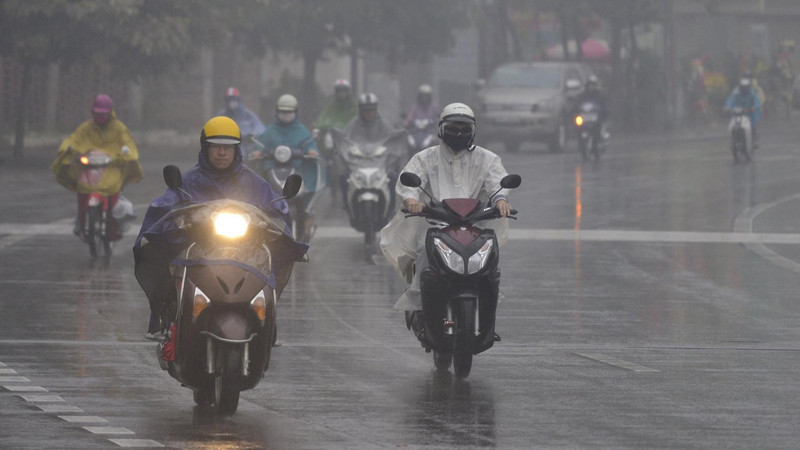 Bắc Bộ mưa rét ngày đầu tuần, Nam Bộ nắng nóng