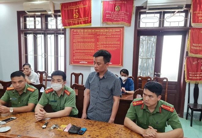 Bắt tạm giam đối tượng cưỡng đoạt tài sản