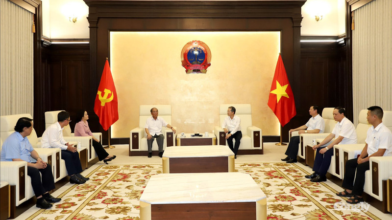 Tòa án nhân dân tối cao đón tiếp nguyên Chủ tịch Quốc hội Nguyễn Sinh Hùng