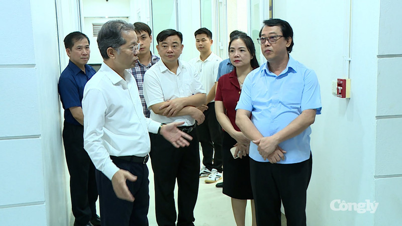 Chánh án Nguyễn Văn Quảng kiểm tra điểm tiếp công dân