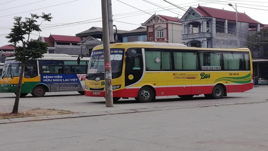 Xe Buýt 211 Mỹ Đình –Vĩnh Yên chạy khi chưa hoàn thiện thủ tục, đón trả khách dọc đường