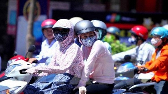 Nắng nóng gay gắt tiếp tục xuất hiện ở miền Bắc, Hà Nội có thể vượt ngưỡng 40 độ