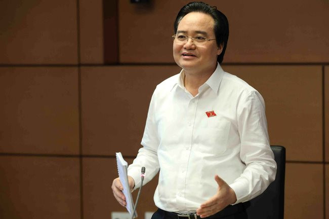 Bộ trưởng Bộ GD&ĐT lý giải giá SGK lớp 1 mới cao hơn 2 lần sách cũ