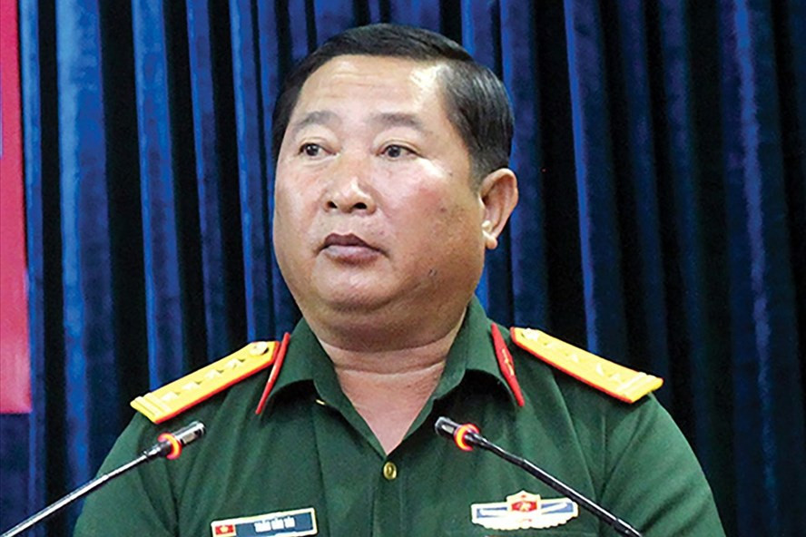 Phó tư lệnh Quân khu 9 bị cách chức tất cả chức vụ trong Đảng