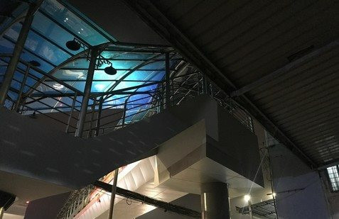 Điều tra vụ người đàn ông chết trong tư thế treo cổ trên cầu bộ hành