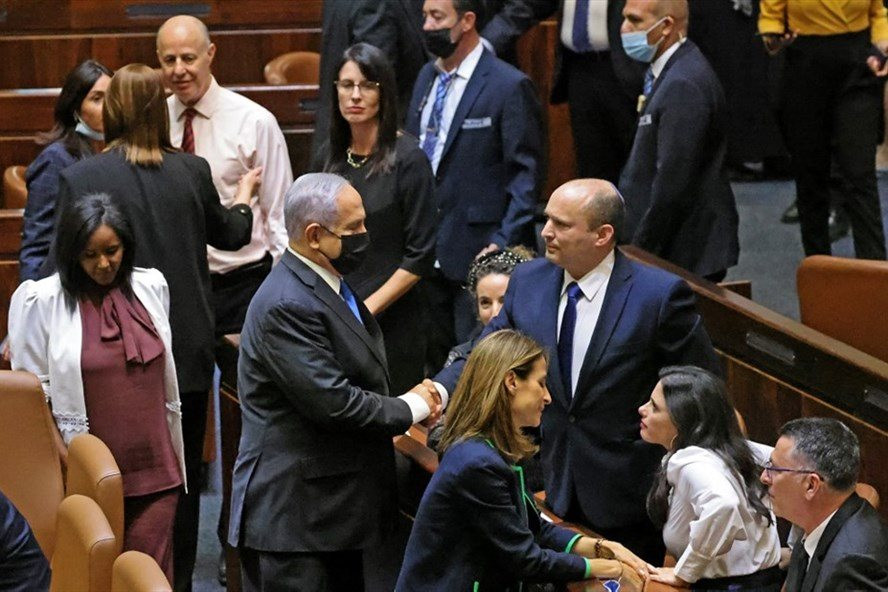 Tân Thủ tướng Israel tuyên thệ nhậm chức, ông Netanyahu chính thức chấm dứt 12 năm cầm quyền