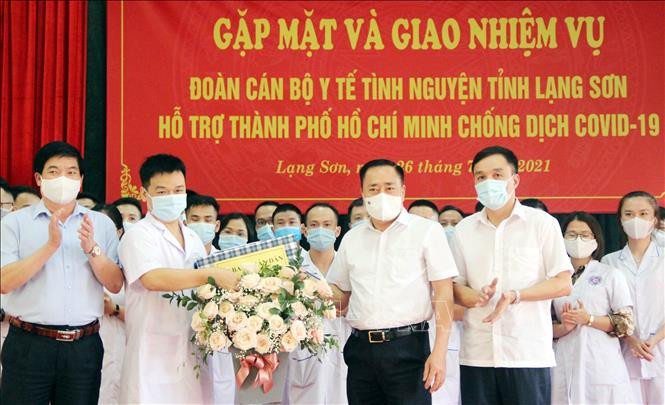 Đa dạng các hình thức hỗ trợ người dân phòng, chống dịch COVID-19