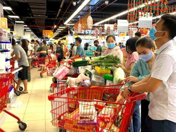 Dịch bệnh COVID-19 đã ảnh hưởng nghiêm trọng đến doanh thu bán lẻ hàng hóa 