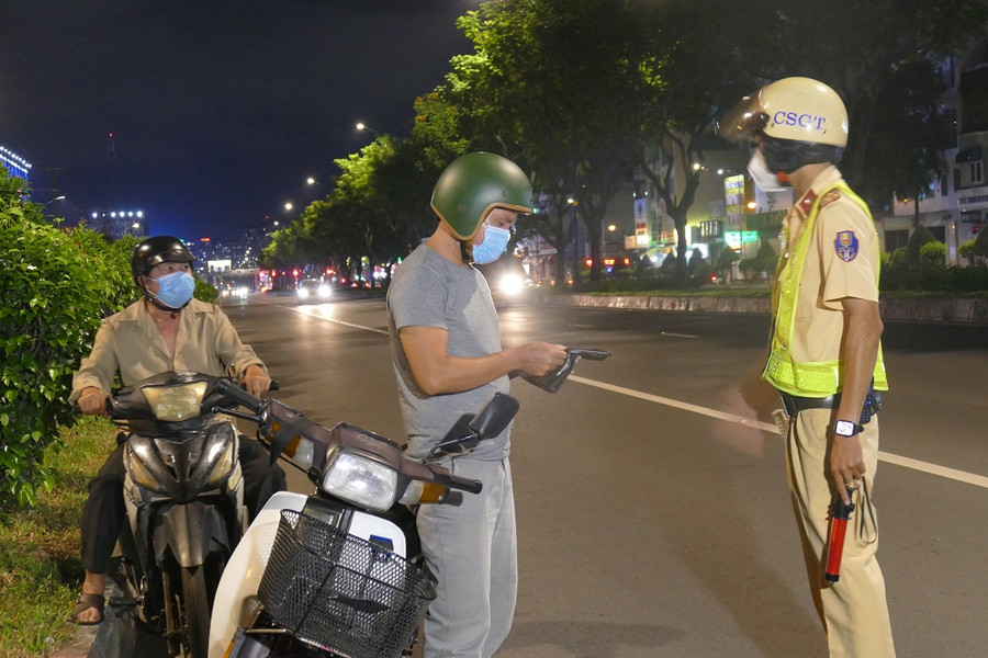 Mạnh tay với xe đi vào đường cấm, giờ cấm, khu vực cấm