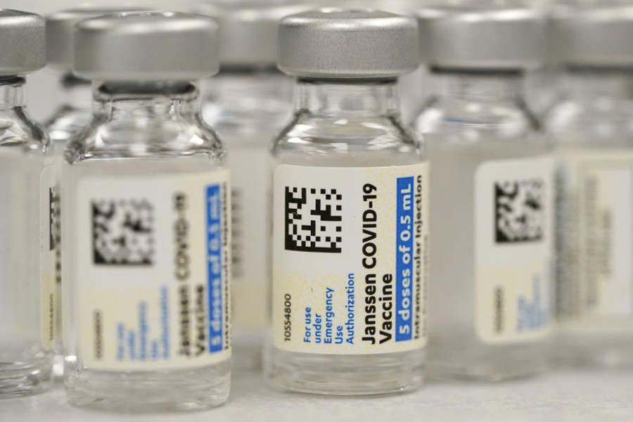 Tác dụng phụ mới hiếm gặp của vaccine COVID-19